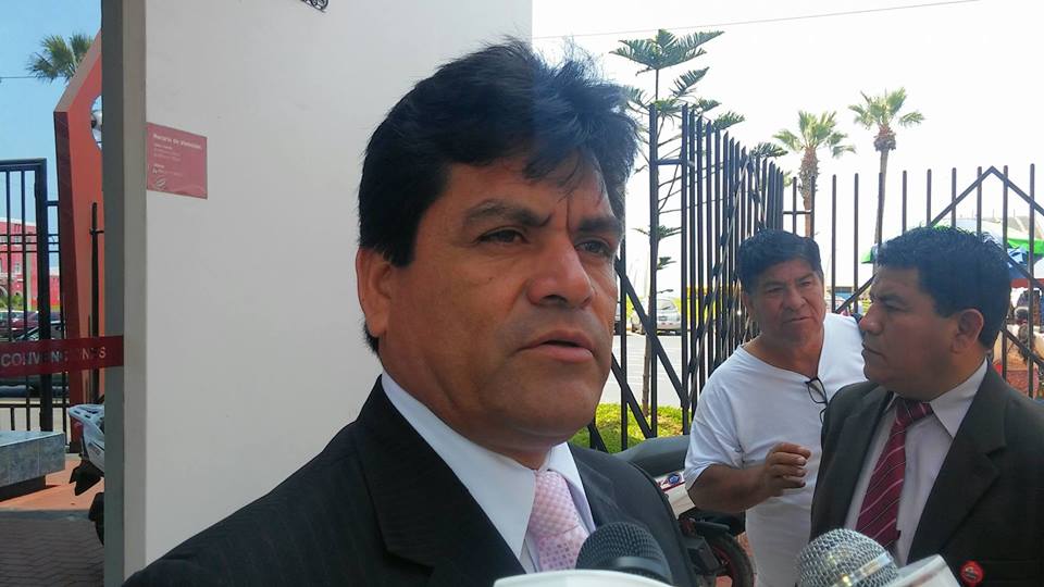 Director de Ugel Santa pide no estigmatizar a escolares que sustrajeron memorias de su colegio