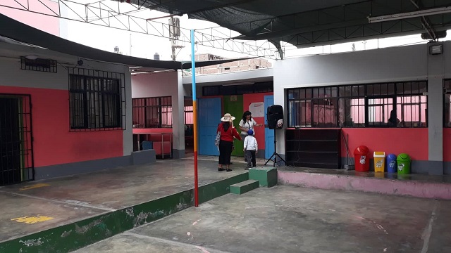 Roban útiles, orinan en depósitos y se llevan el inodoro de jardín de niños de Chimbote