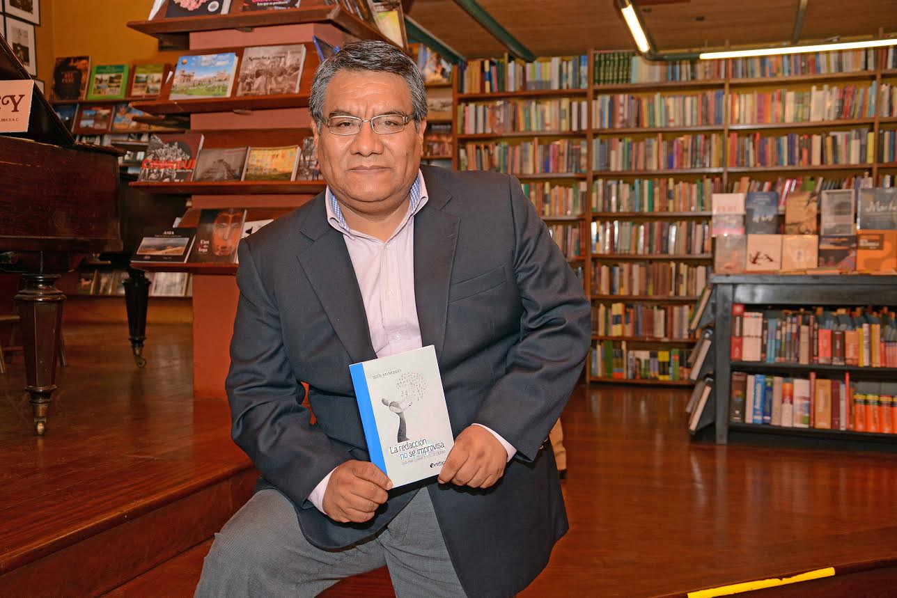 Sale a la venta segunda edición de ‘La redacción no se improvisa’