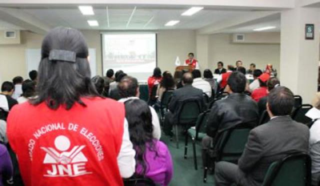 JNE capacitó a organizaciones políticas en elaboración de planes de gobierno