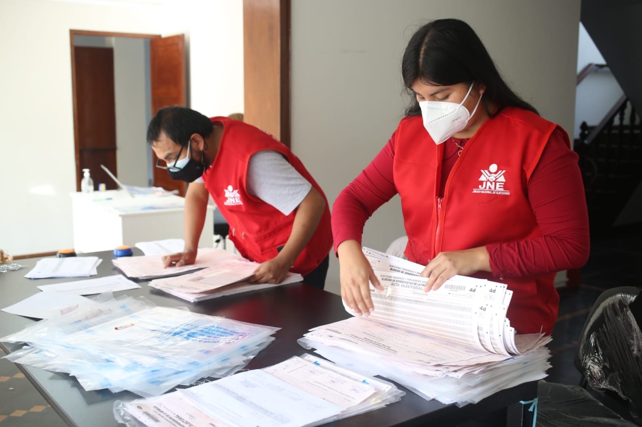 JEE recibirían más de 30 mil actas electorales observadas de las ODPE