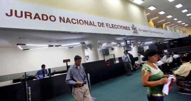 Cien mil hojas de vida fiscalizará el JNE en comicios de octubre