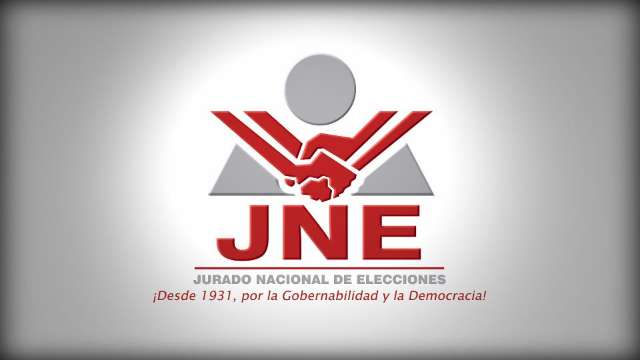 Resolución del JNE que admite candidatura de Valentín Fernández Bazán