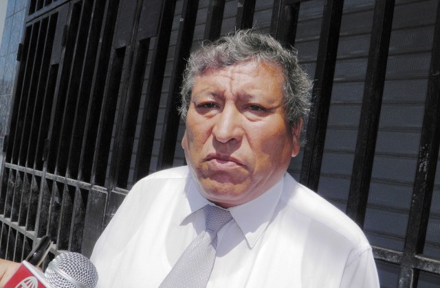 Crisólogo se niega a incrementar pensión alimenticia para su hija  