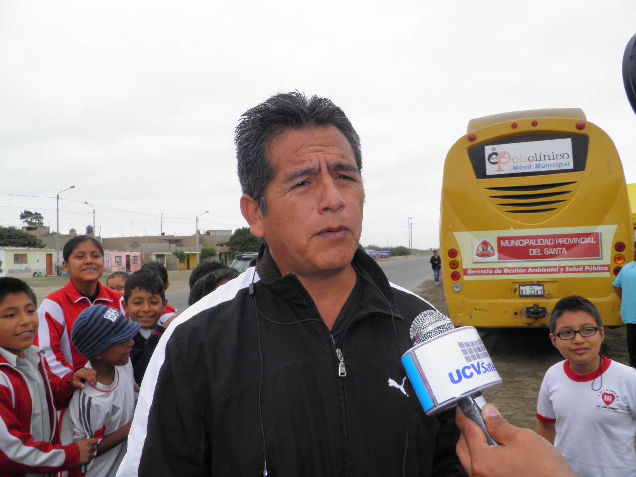 Chimbote: En “Villa España” exigen culminación de complejo deportivo