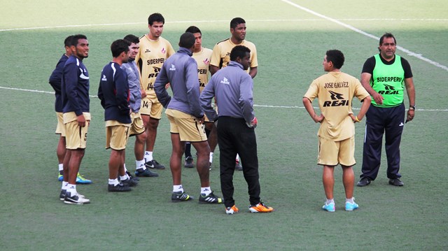 Galvistas se encomiendan al “Señor de los Milagros” para no perder la categoría