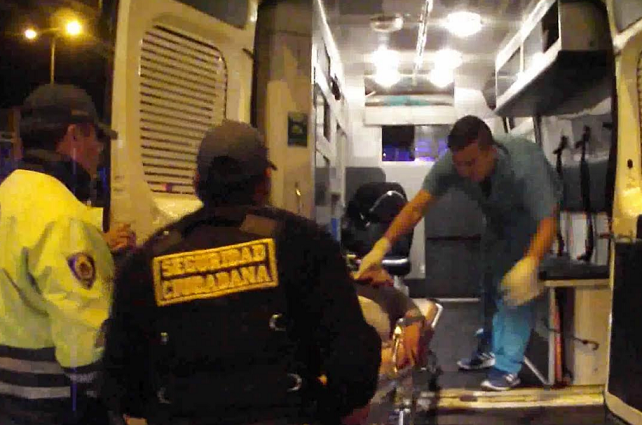 Chimbote: rápida intervención de serenos salva la vida a joven que era brutalmente golpeado