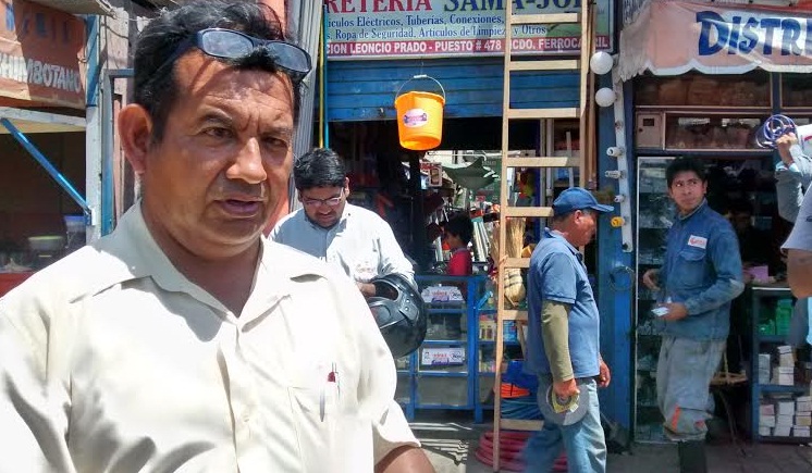 Comerciantes del “Ferrocarril” denuncian que municipio no cumple con horario de recojo de basura