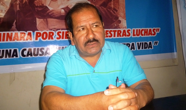 Trabajadores estatales anuncian paro de 24 hora para el 7 de noviembre