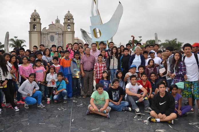 Judokas de varias ciudades del país recorrieron lugares turísticos de Nuevo Chimbote