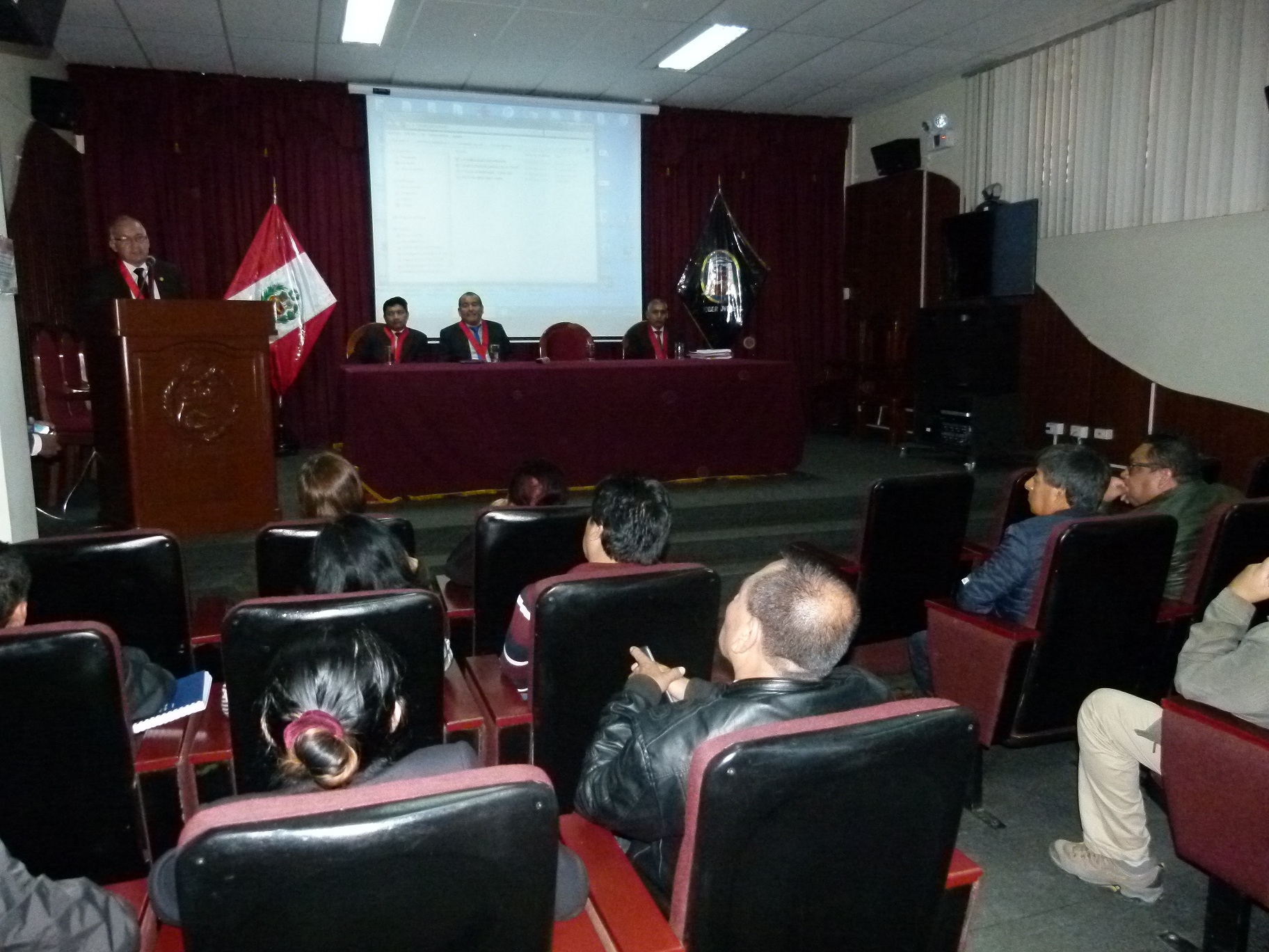 Chimbote: jueces de Sala Penal Nacional desarrollaron conferencia sobre criminalidad organizada