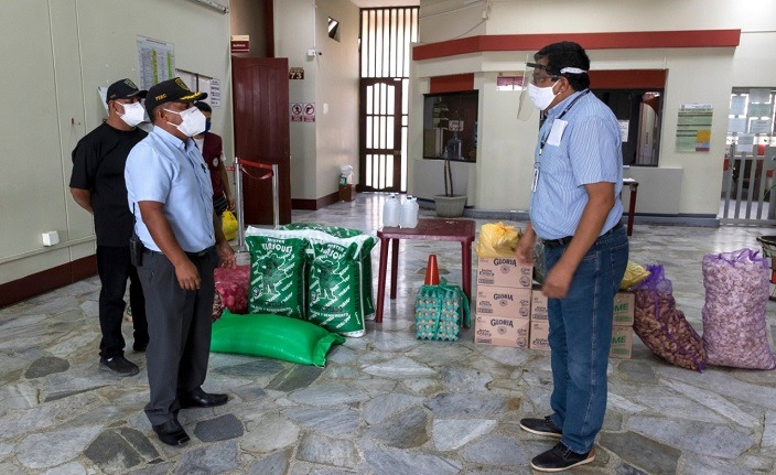 Jueces y servidores de la Corte del Santa envían ayuda a internos del penal de Cambio Puente