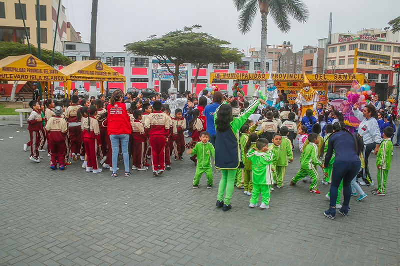 Municipalidad de Chimbote busca combatir sedentarismo en escolares con juegos barriales