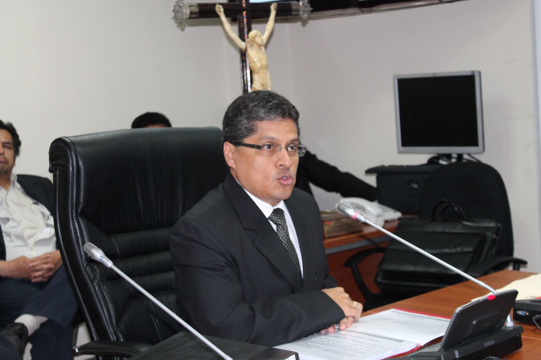 Ordenan investigación suplementaria a ex fiscal Dante Farro en caso “La Centralita”