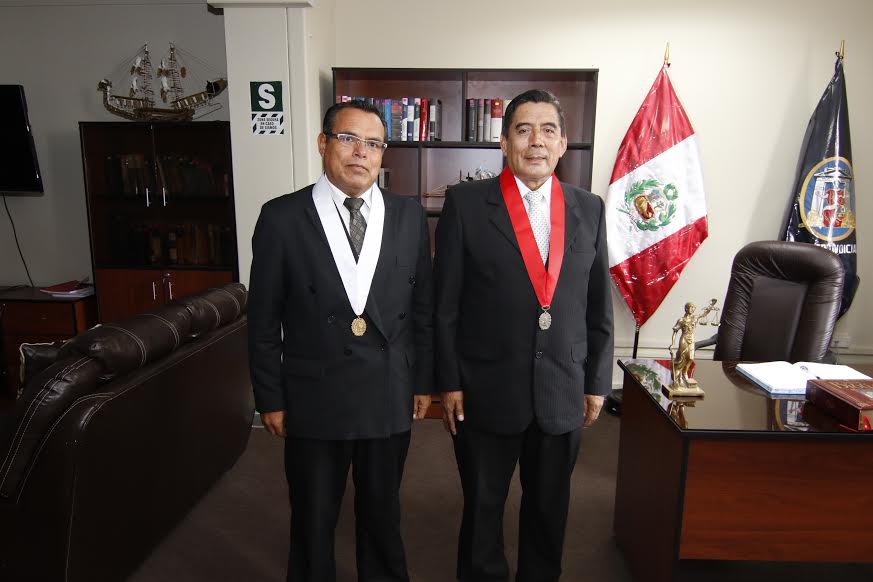 Magistrado Velásquez Roncal juramentó como juez supernumerario de Juzgado Laboral Transitorio