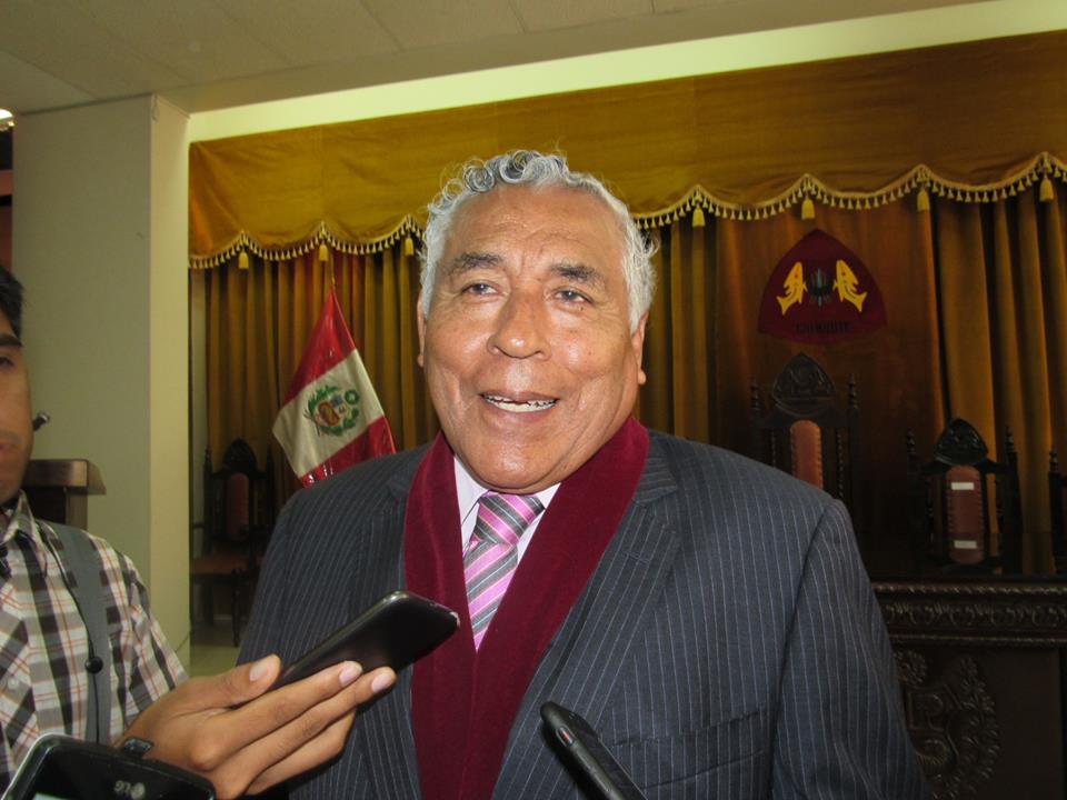 Alcalde del Santa pide a gobernador fijar fecha para reunirse y definir tema del hospital La Caleta 