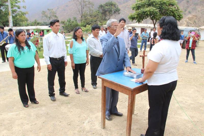 Nuevos alcaldes y regidores de Santa Ana y Santa Rosa de Paquirca juraron al cargo