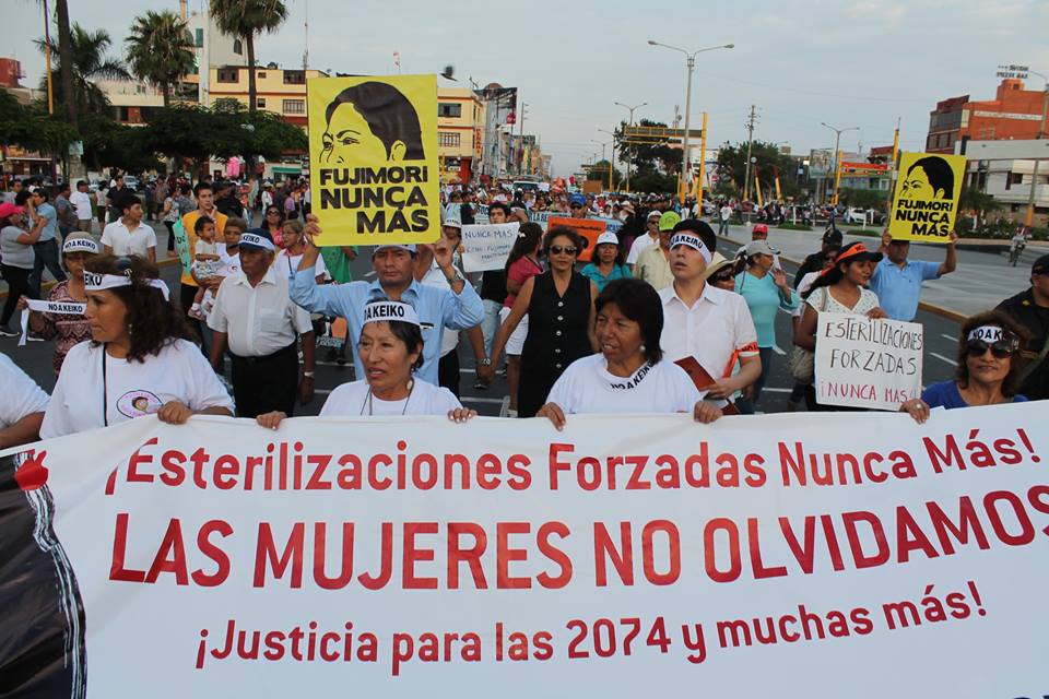 Chimbote: marchan contra candidatura de Keiko Fujimori y recordando autogolpe del 5 de abril 