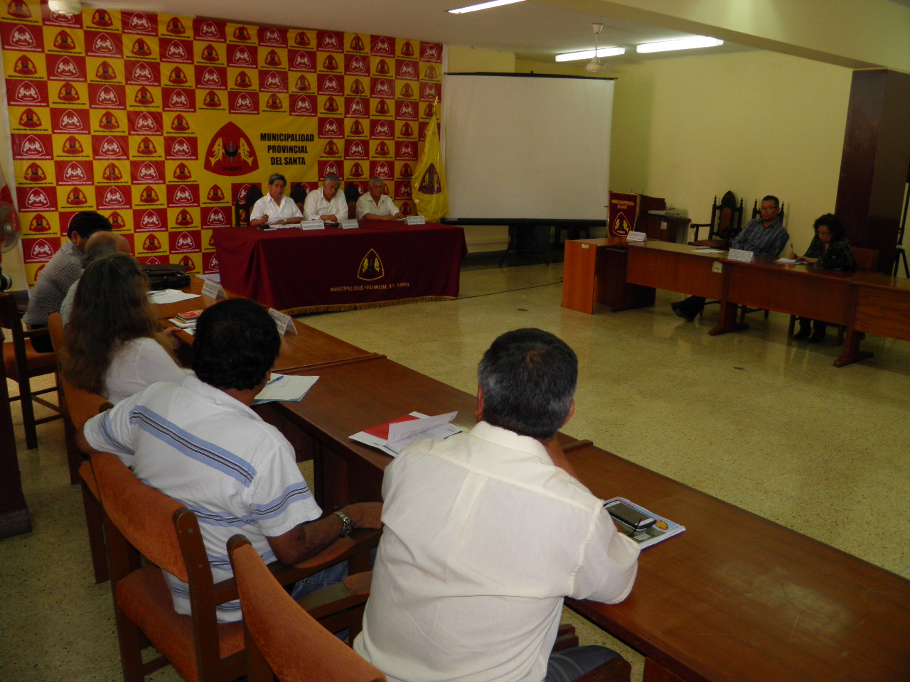 Chimbote: acuerdan denunciar a Waldo Ríos por delito de omisión de funciones