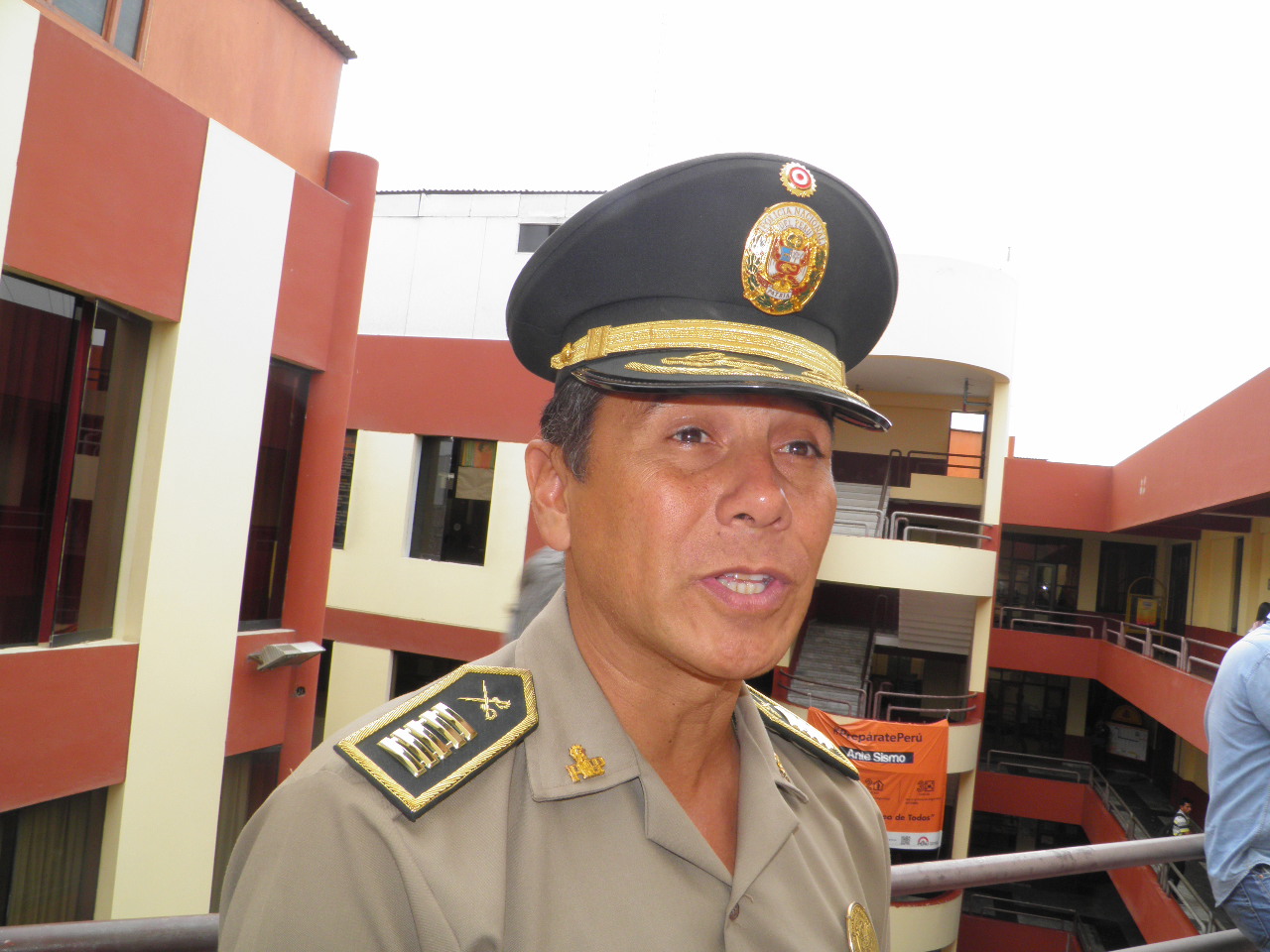 Chimbote: 20 agentes de la comisaría La Libertad son capacitados en idioma quechua 