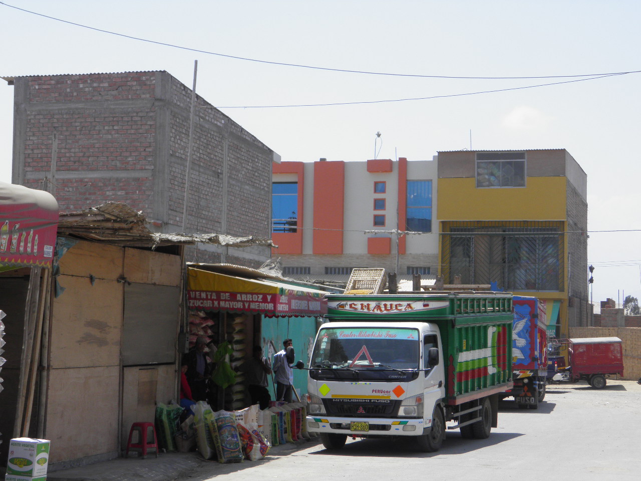 Chimbote: reiteran demolición de 50 puestos en mercado La Perla 