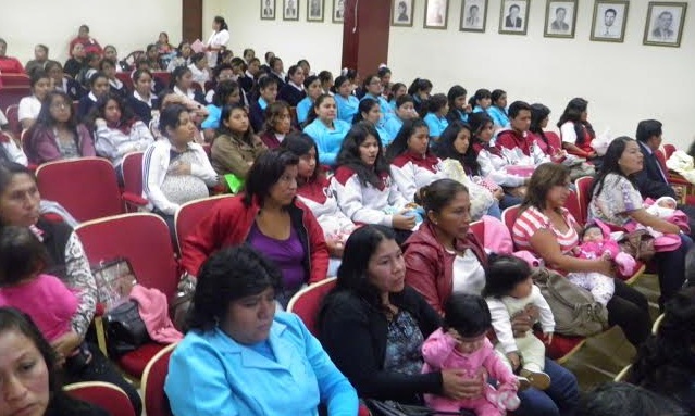 Invocan a mujeres y madres promover el hábito de la lactancia materna