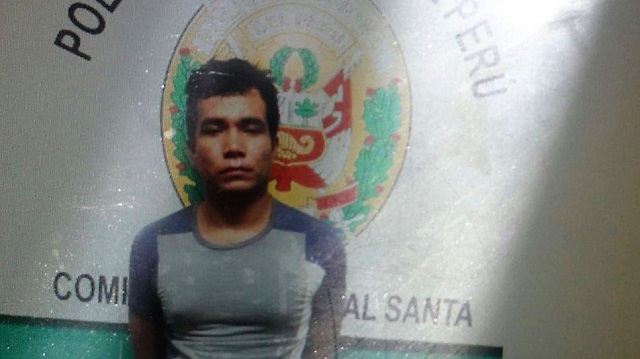 Policía atrapa a sujeto acusado de robar a mano armada una motocicleta en el distrito de Santa