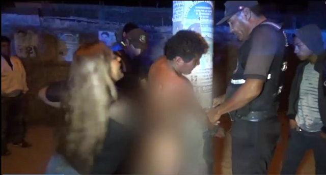 Ladrón es flagelado desnudo en pueblo de Nuevo Chimbote por intentar robar una motocicleta