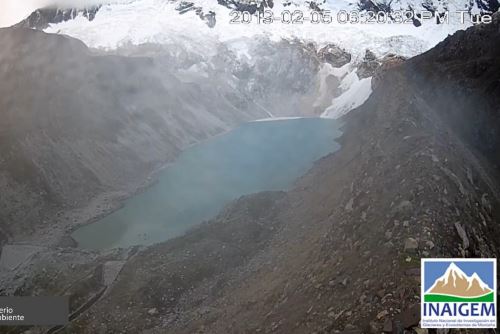 Se desprende bloque de hielo en el nevado Pucaranra en Huaraz