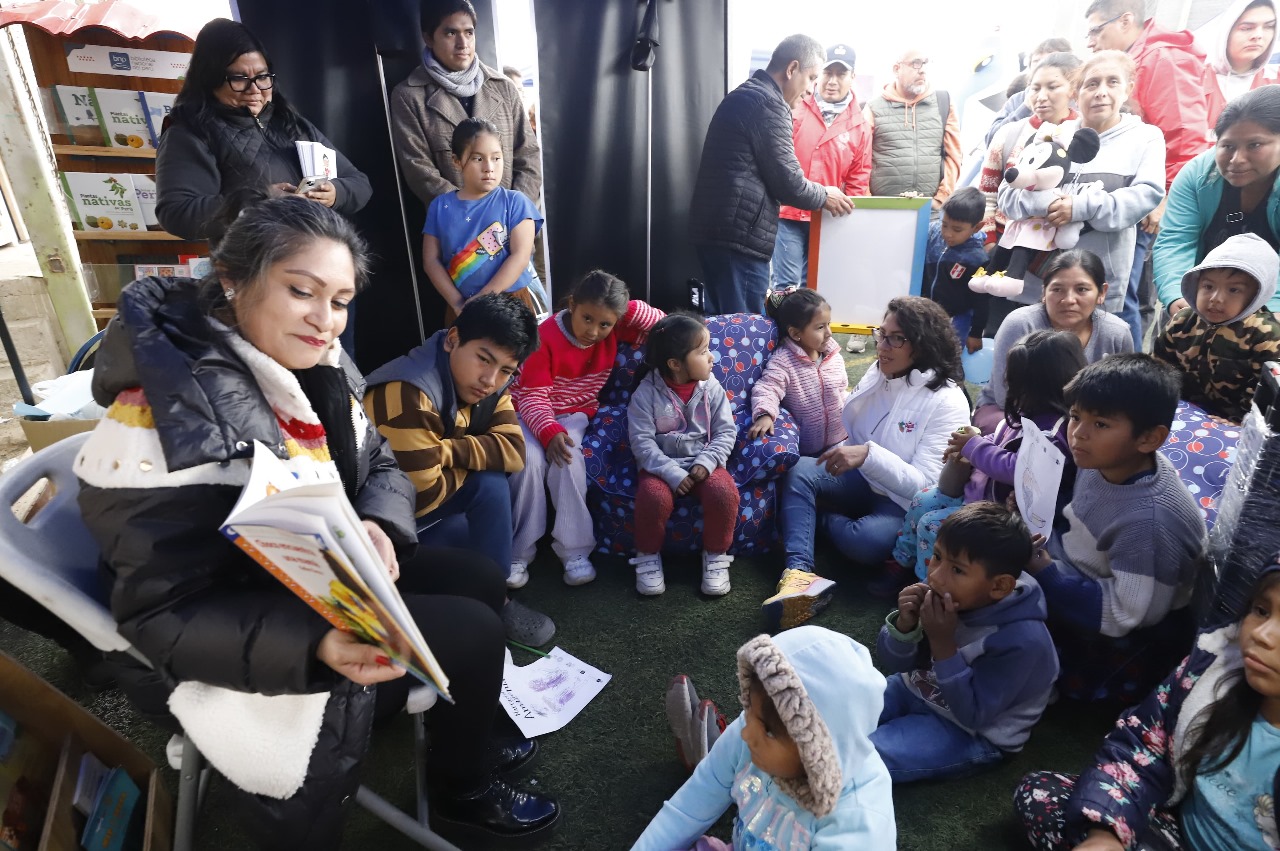 Ministra de Cultura: “Vamos a cerrar la brecha de bibliotecas en todo el país”