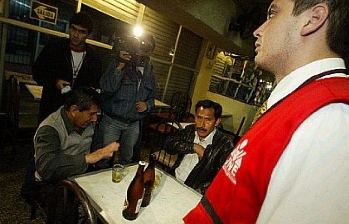 ¿Cuáles son las prohibiciones para electores y autoridades durante un proceso electoral?