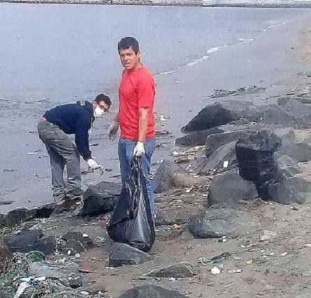 Chimbote: ciudadanos venezolanos realizó campaña de limpieza en playa La Caleta