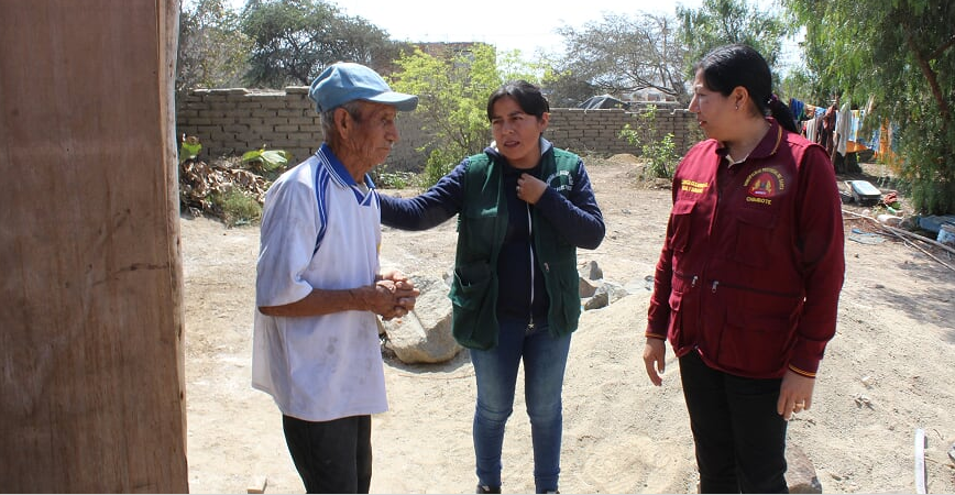 Cambio Puente: Municipalidad lleva ayuda a anciano que vive en extrema pobreza