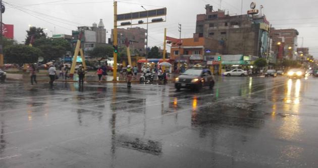 Provincias de El Santa, Casma y Huarmey soportaron intensas lluvias por varias horas