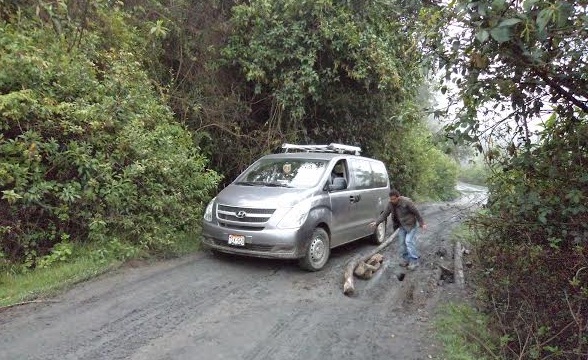 Lluvias torrenciales en Pallasca ocasionan derrumbes y bloquean carretera