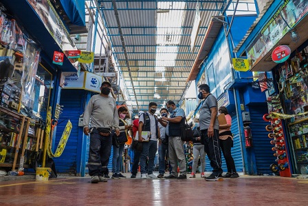 Multan a comerciantes de mercado Ferrocarril por incumplir protocolos de bioseguridad