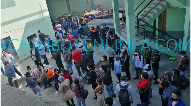 ¡El colmo! 150 personas comían ceviche y tomaban cerveza en locales “Mil Sabores 1 y 2” de Chimbote (VIDEO)