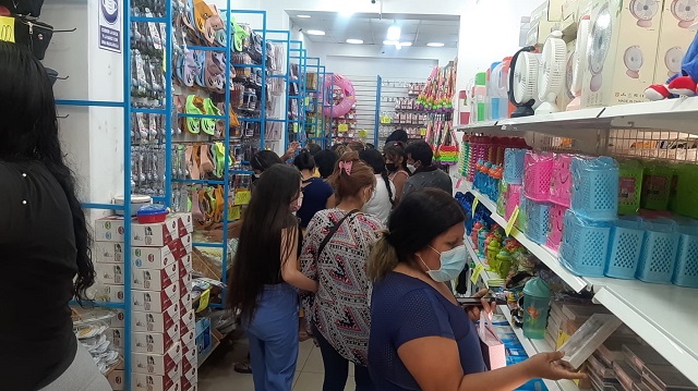 Chimbote: Multan a local “Mega Cositas” por permitir aglomeración de clientes
