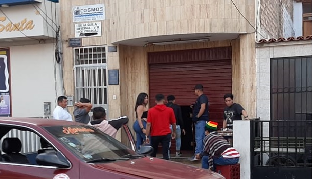 Local “Bunker” no tiene licencia, permite ingreso de menores, hay peleas de borrachos en el centro de Chimbote