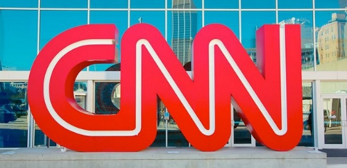 Maduro reactiva acreditaciones de periodistas de cadena CNN 