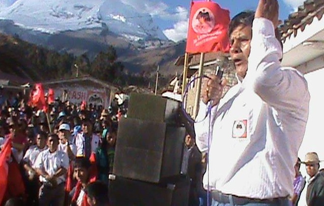 Cien mil kilómetros de carreteras para integrar a ciudades de Áncash, ofrece Mautino