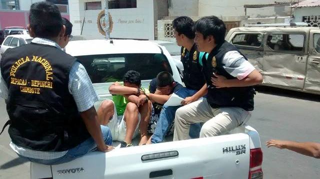 “Kenyi” y “Andy” de “Los Patecos” son intervenidos en pleno centro de Chimbote