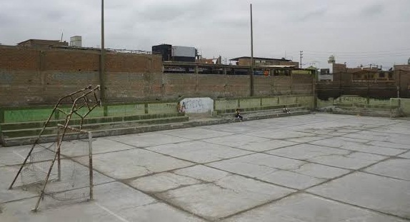 Moradores de “Florida Baja” esperan reconstrucción de su loza deportiva  