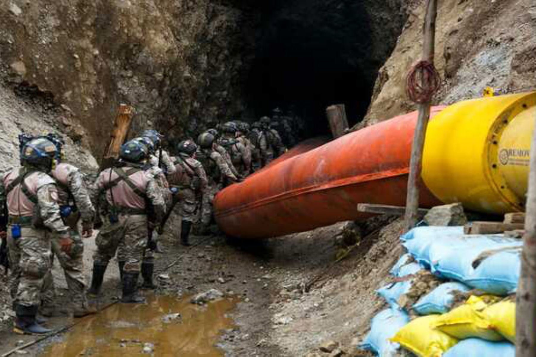 Ejecutivo se compromete a impulsar la lucha contra la minería ilegal y el crimen organizado