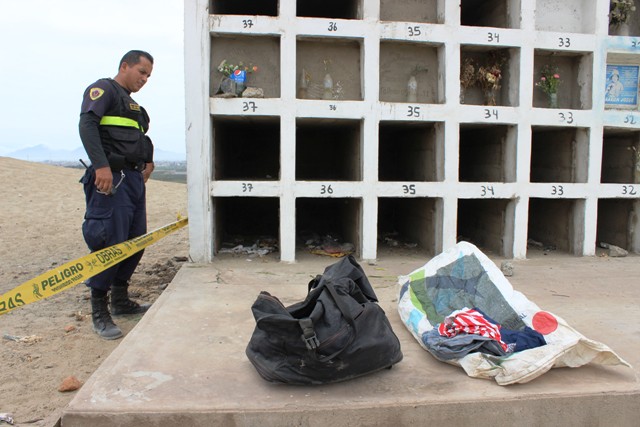 Abandonan maletín con esqueleto humano en el cementerio San Pedro de Chimbote