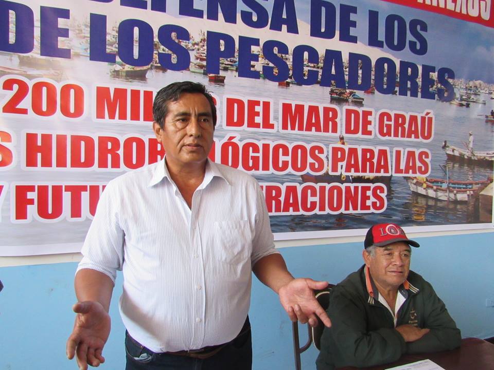 Pescadores de Chimbote exigen renuncia de ministro y viceministro de la Producción 