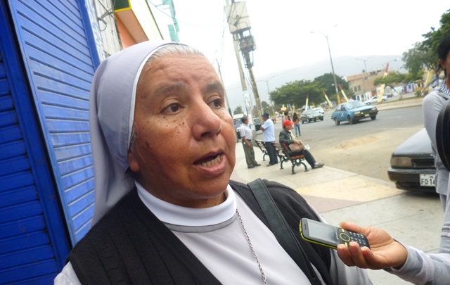 Alumnos del "Fe y alegría N° 42" piden apoyo para preparar sus desayunos