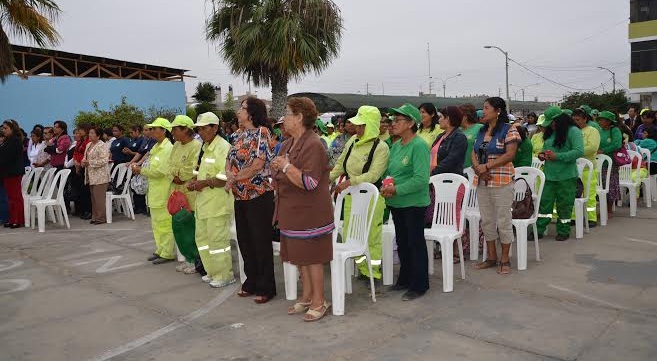 Comuna sureña agasajó a madres trabajadoras ediles por su día   