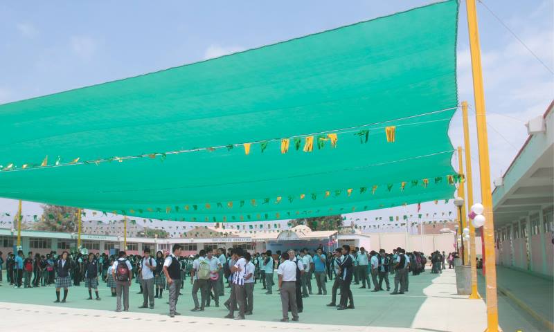 Colegio de Cascajal Bajo cuenta con malla de protección solar instalada por la MPS