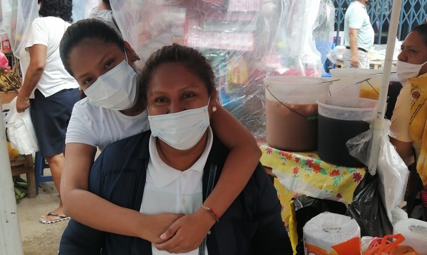 Talentos cuentan cómo ganaron becas inspirados por sus madres 